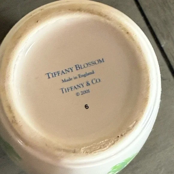 Tiffany & Co Tiffany Blossom Vase England Blue Floral 2003 - Picture 4 of 4